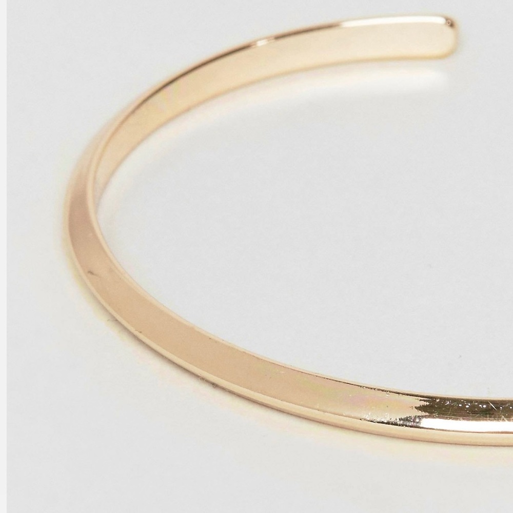 Gold bangle - Picture 2 of 4